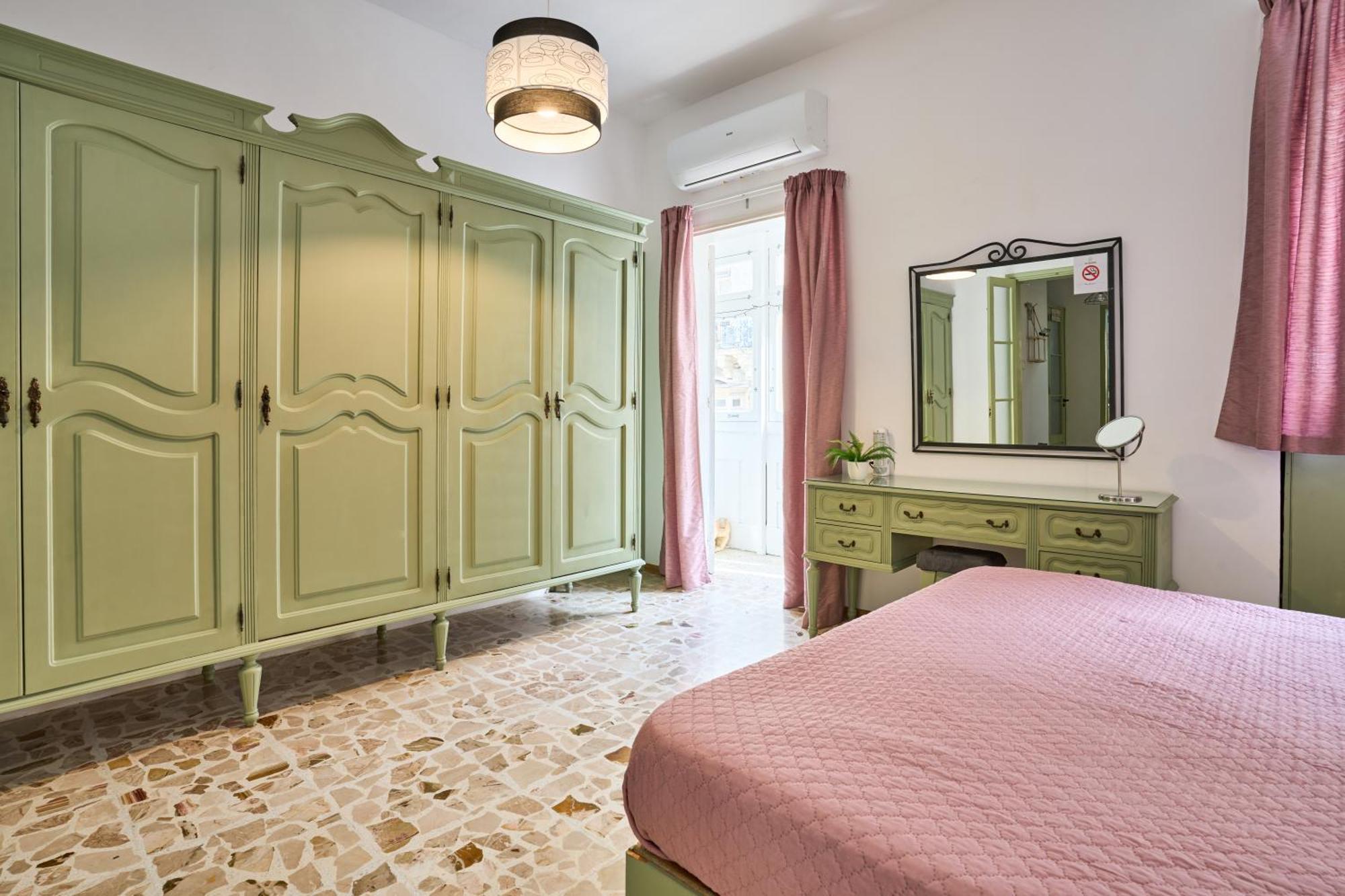 Ta' Nena Apartment In Floriana, 10 Minutes Away From Valletta المظهر الخارجي الصورة