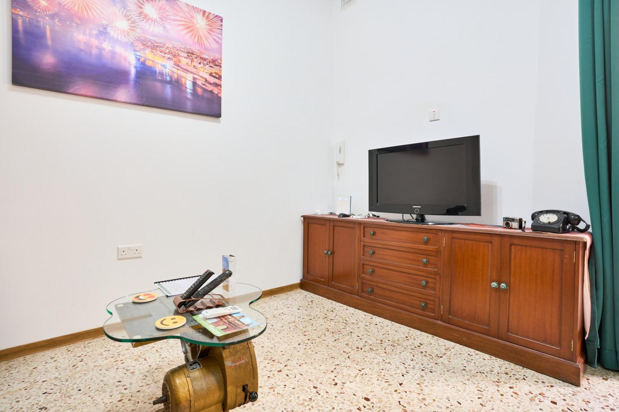 Ta' Nena Apartment In Floriana, 10 Minutes Away From Valletta المظهر الخارجي الصورة